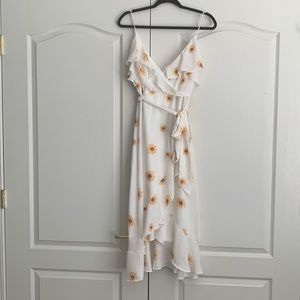 Lulus midi dress. White with sunflowers. Worn once. New condition
